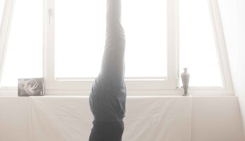 Why do we fall out of the headstand? — My yoga blog